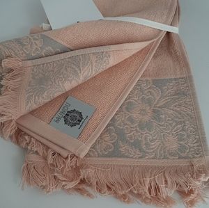 MUNDU Floral Cotton Hand Towels Pair